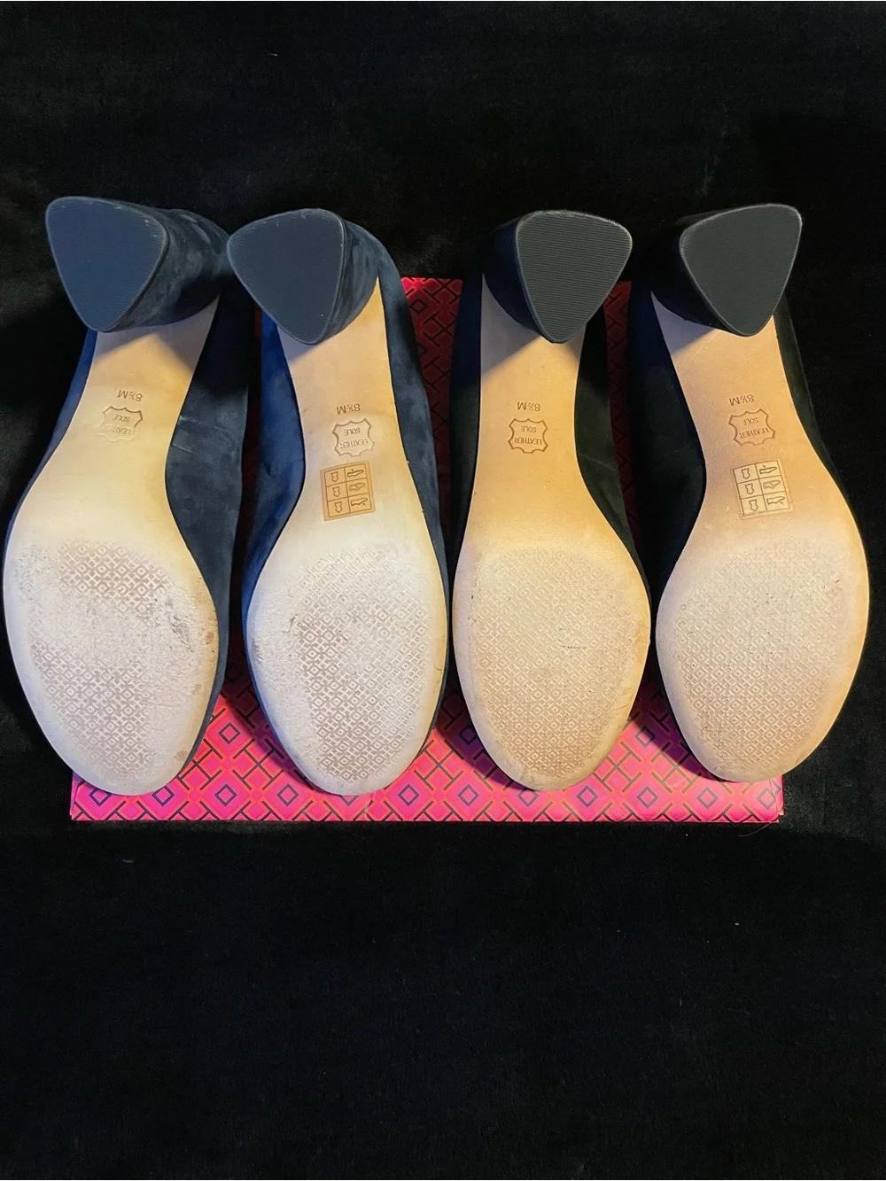 2 pairs Tory Burch Suede Round-Toe Pumps in Black and Blue 8.5 size